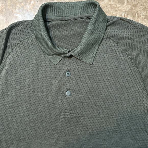 Lululemon Polo Shirt Mens Medium Green Metal Vent Tech Stretch Golf Performance - Picture 1 of 9